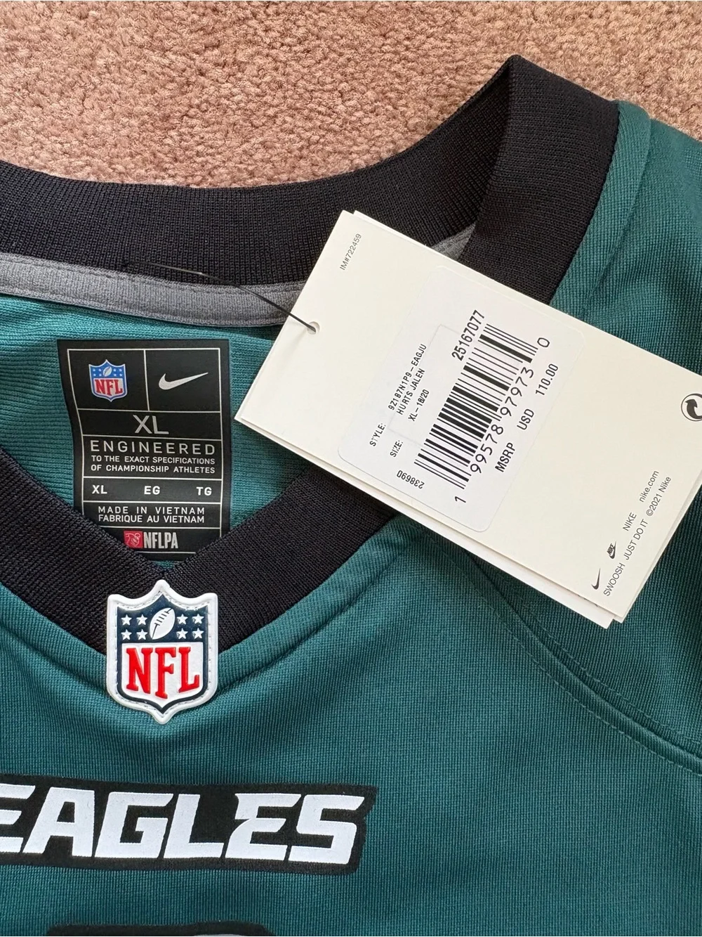 Nike Kids Boys NFL Philadelphia Eagles Hurts Jersey top size XL NWT